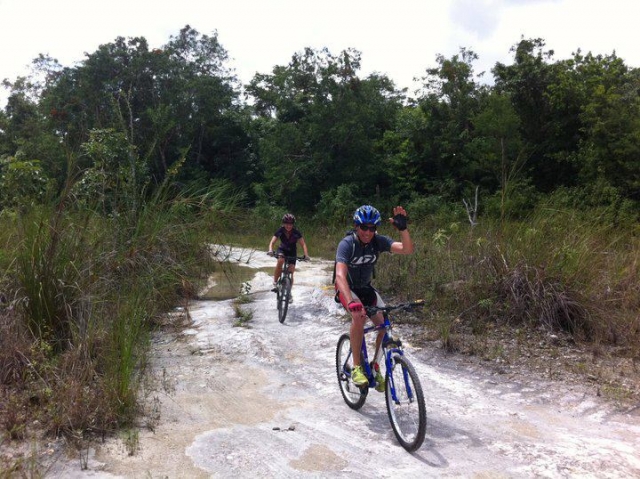 Pedaleando en la selvas
